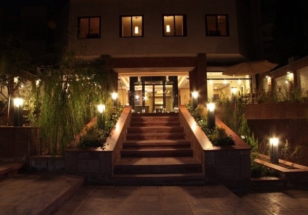 ورودی هتل هتل آپارتمان طوبی تهران